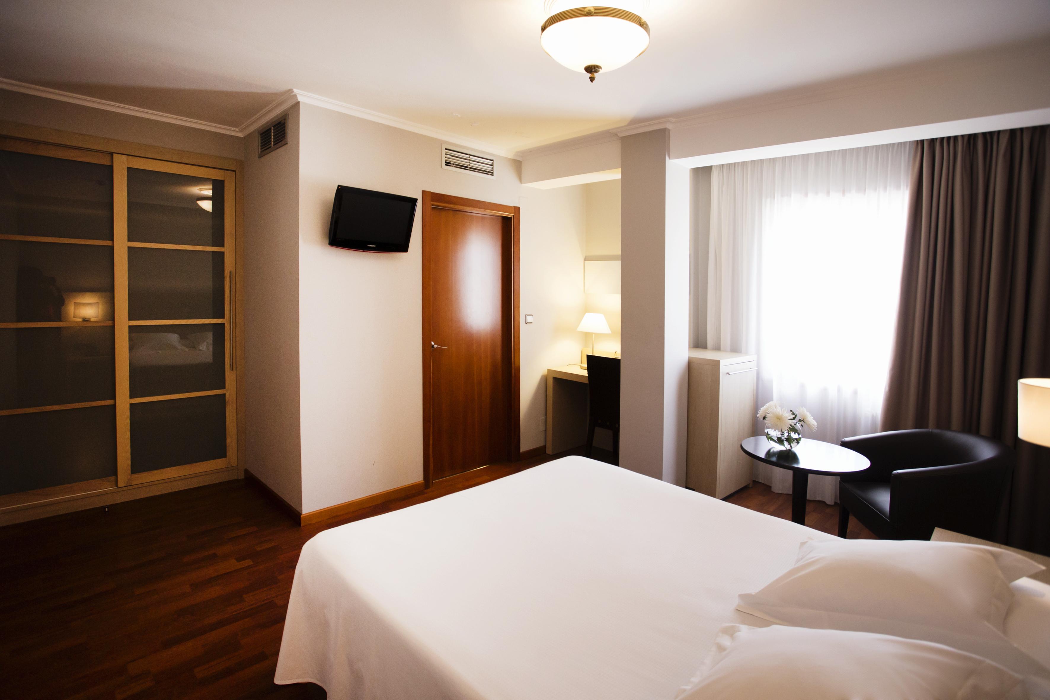 פרול Hotel Valencia מראה חיצוני תמונה
