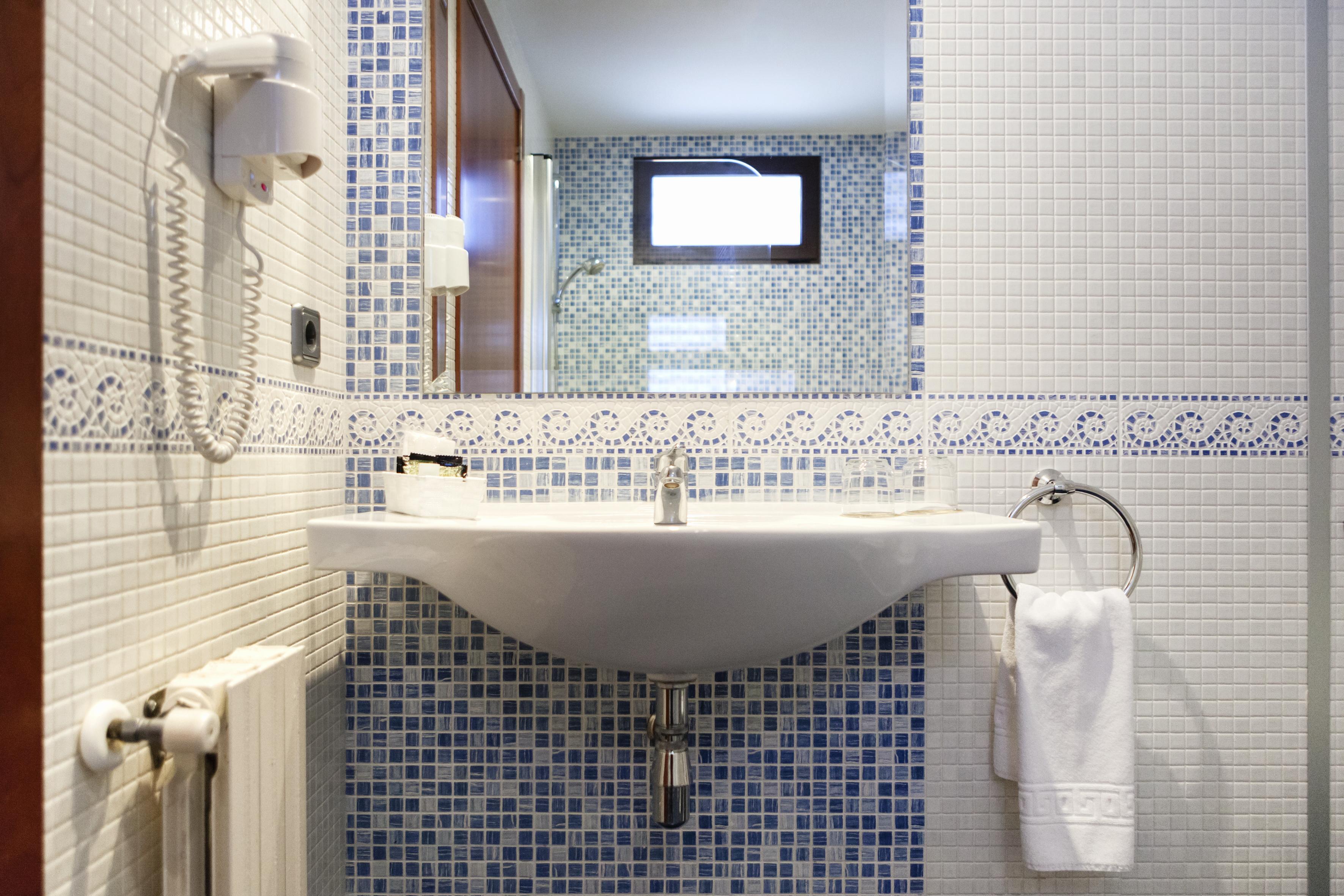 פרול Hotel Valencia מראה חיצוני תמונה