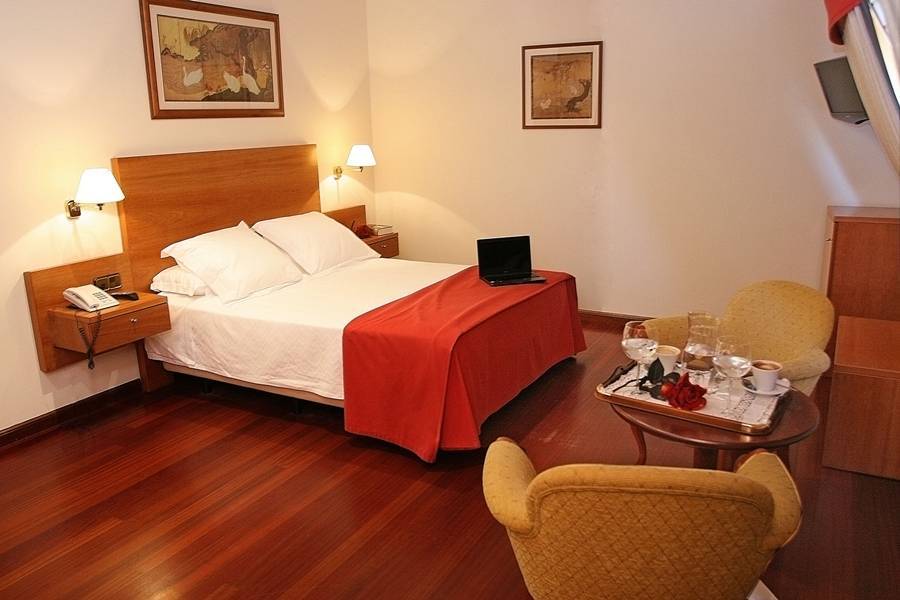 פרול Hotel Valencia מראה חיצוני תמונה